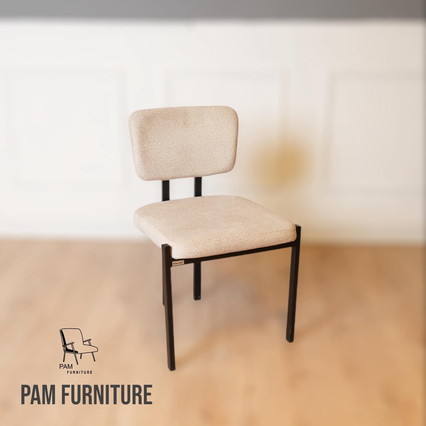 صندلی نهارخوری استاندارد